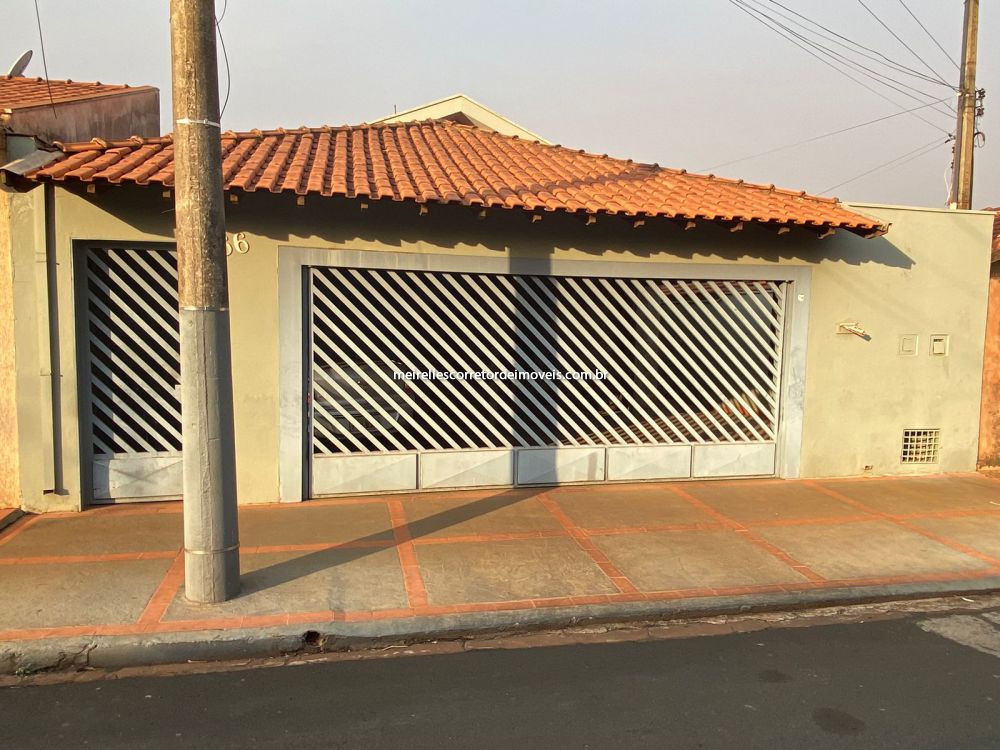 Casa Padrão venda Centro São Joaquim da Barra - Referência MI-373